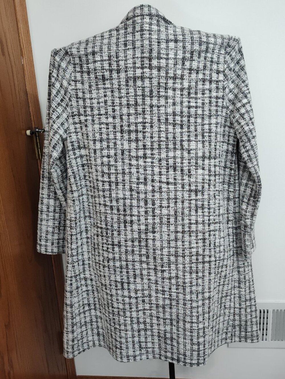 Melloday black & white plaid open front duster jacket, EUC, size L - Picture 4 of 4